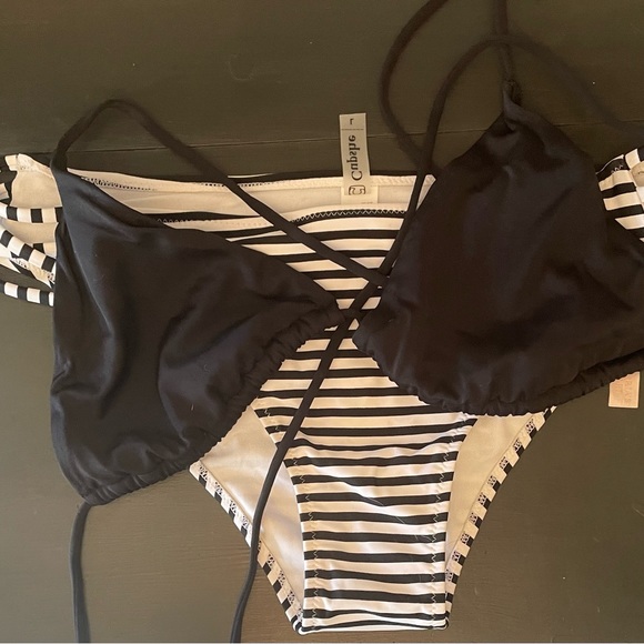 NWT Cupshe Bottoms - Picture 3 of 7